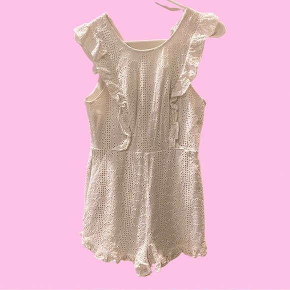 BCBG Generation White Lace Romper Size 4 (runs small) - Picture 2 of 8
